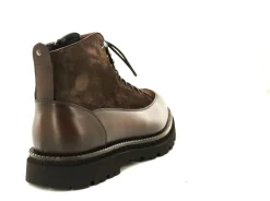 BOOTS 8047