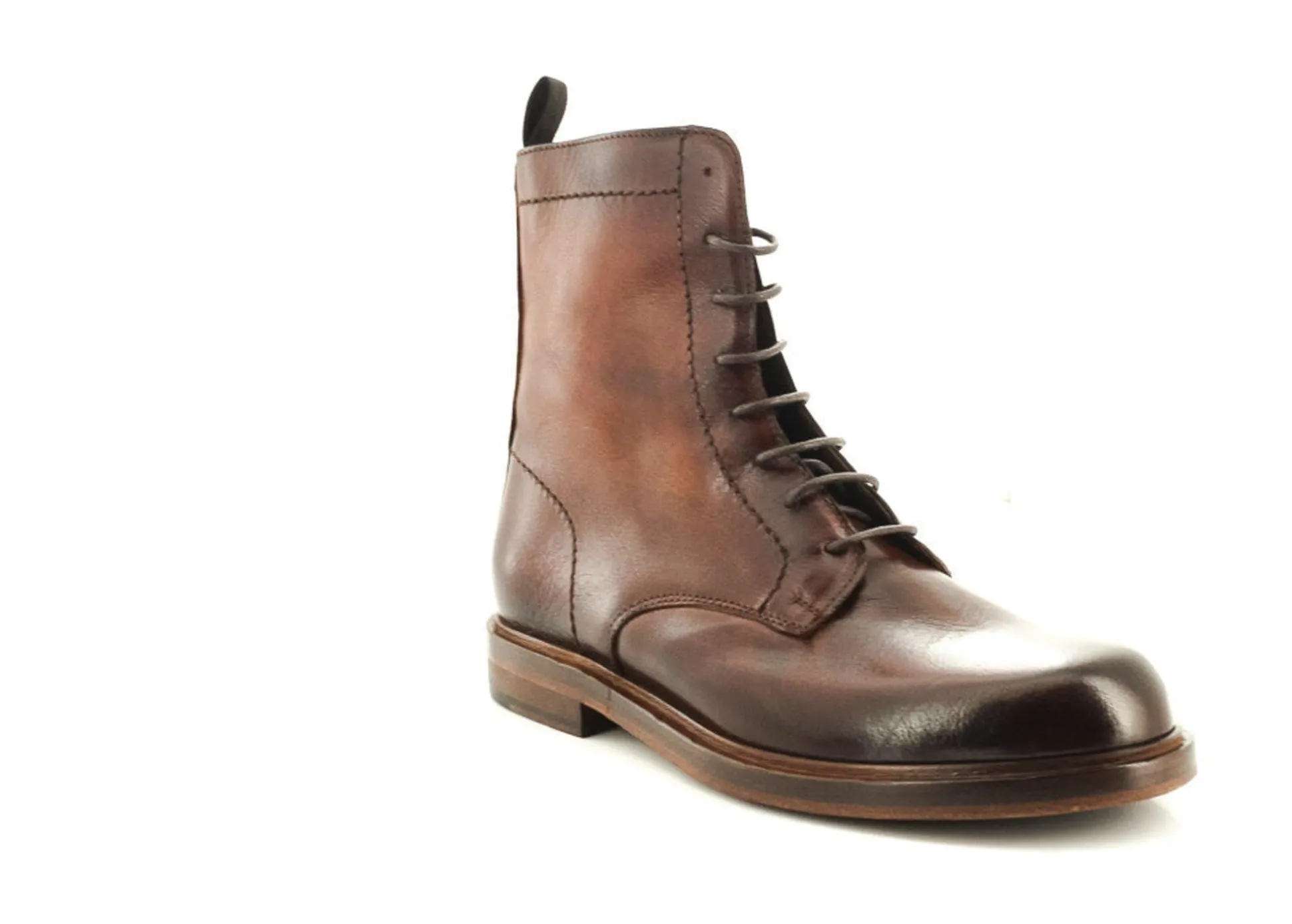 BOOTS D520