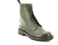 BOOTS D520