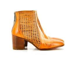 BOOTS GH04A