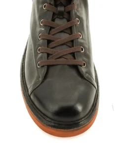 BOOTS IQ02A