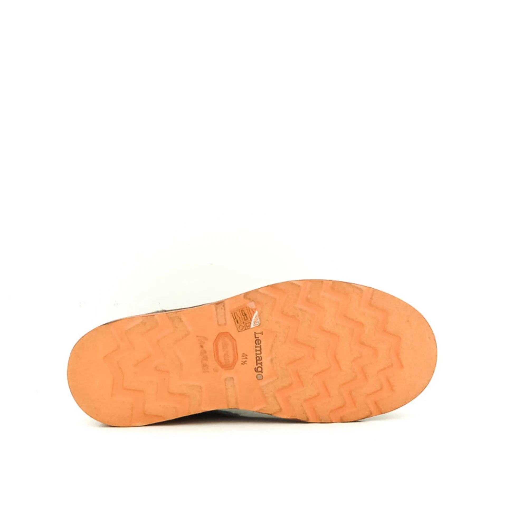 BOOTS IQ02A