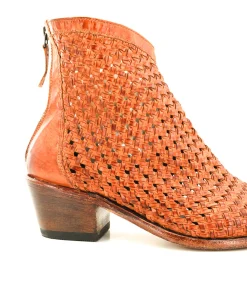BOOTS 261W