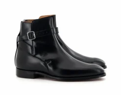 HOLLY