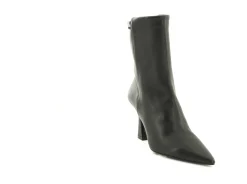 VINNIE BOOTIE