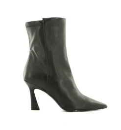 VINNIE BOOTIE
